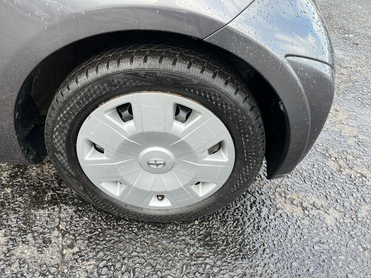 Used 2013 Scion iQ image 11