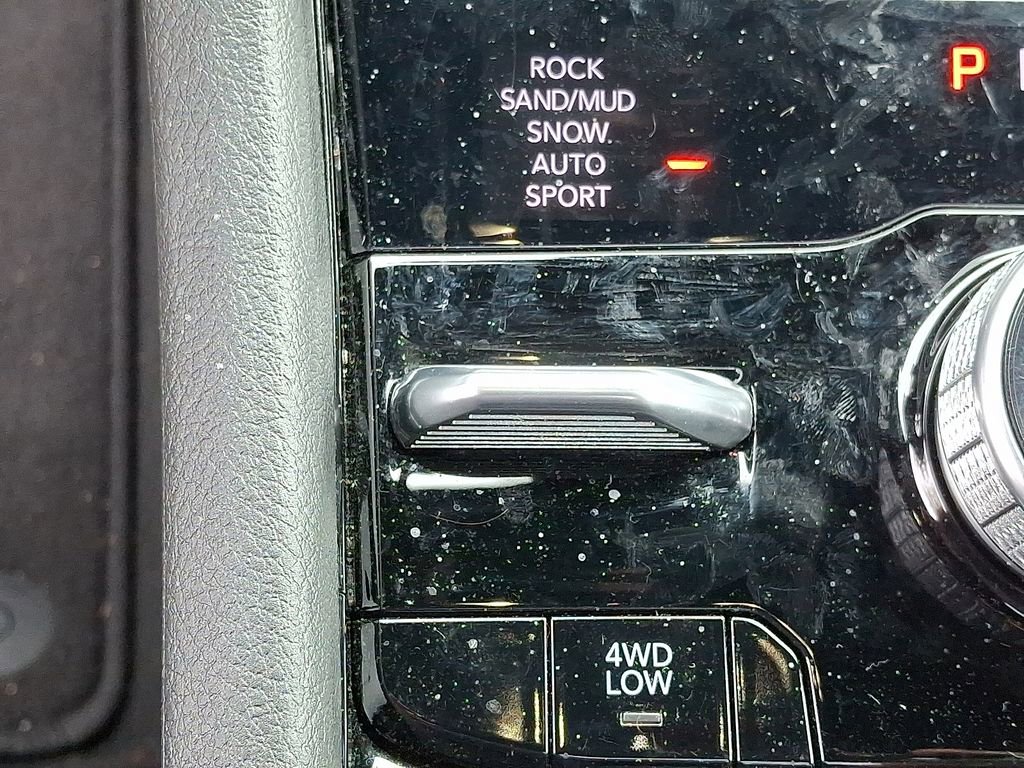 Used 2023 Jeep Grand Cherokee Overland image 21