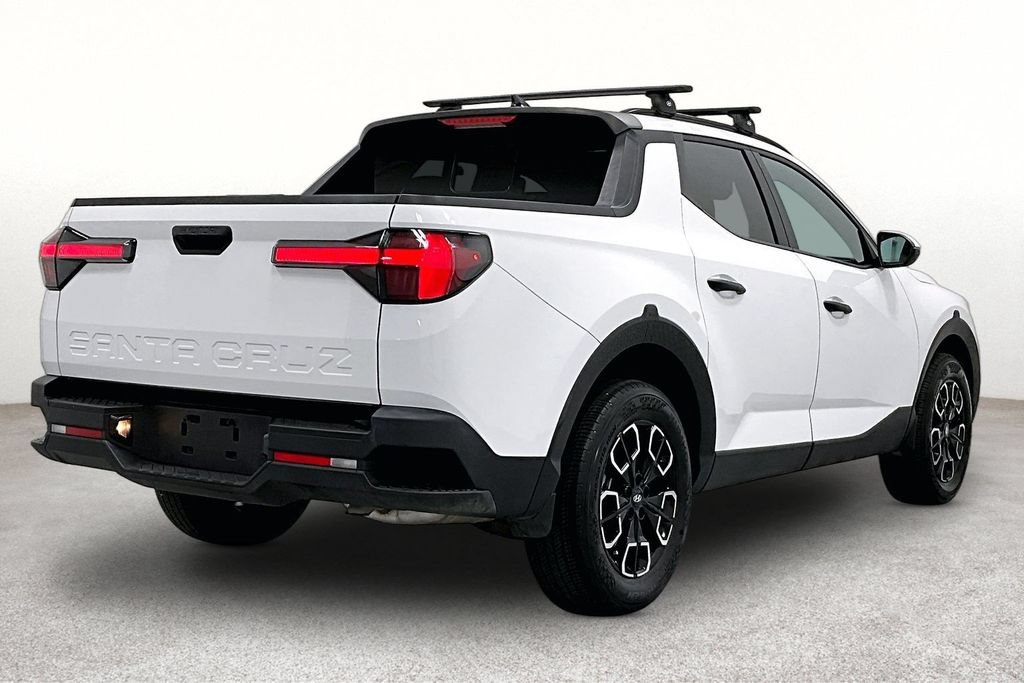 Used 2022 Hyundai Santa Cruz SEL w/ Activity Package FWD image 2