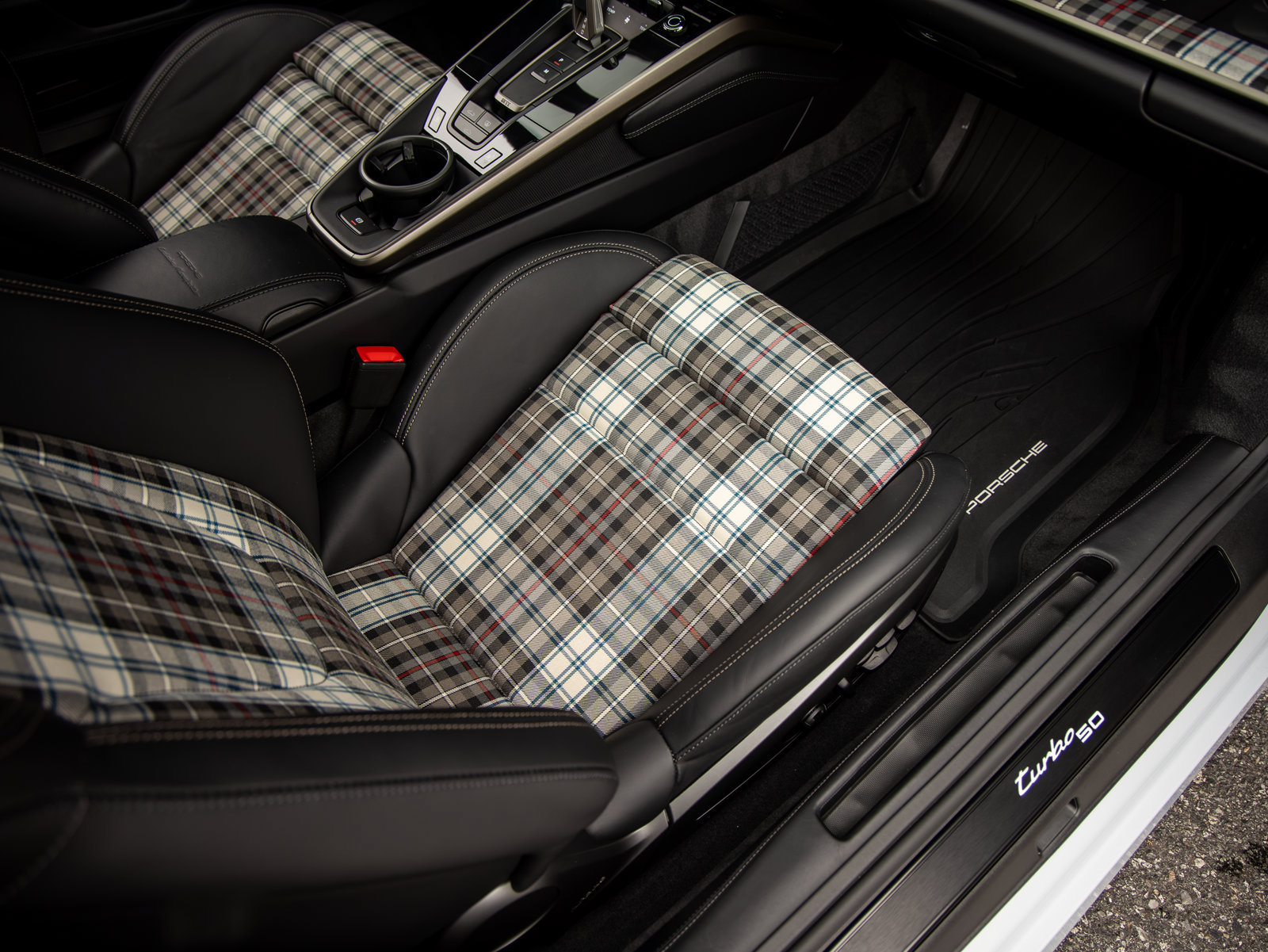 Certified 2025 Porsche 911 Turbo S AWD/4WD image 33
