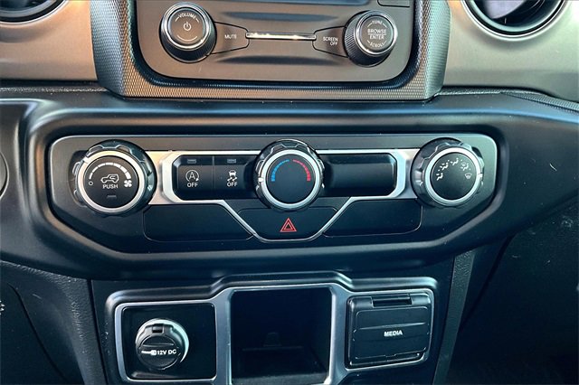 Used 2021 Jeep Wrangler Sport image 22