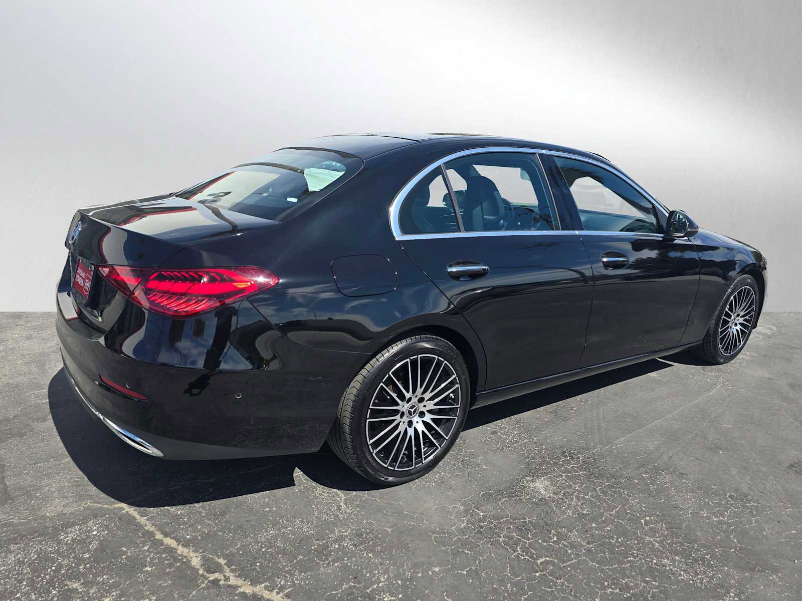 Used 2024 Mercedes-Benz C 300 Sedan image 3