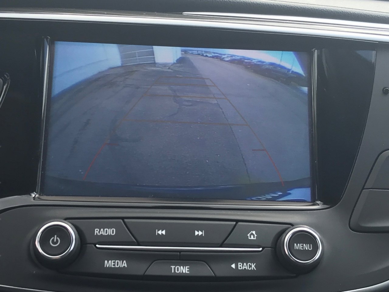 Used 2020 Buick Envision Essence image 23