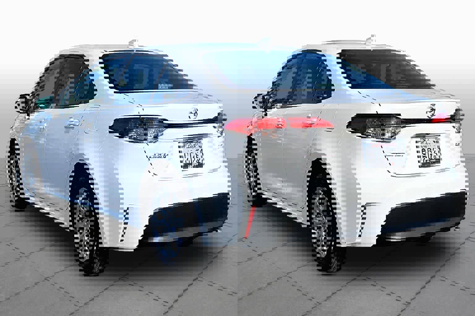 Used 2023 Toyota Corolla LE w/ Carpet Mat Package (TMS) FWD image 11