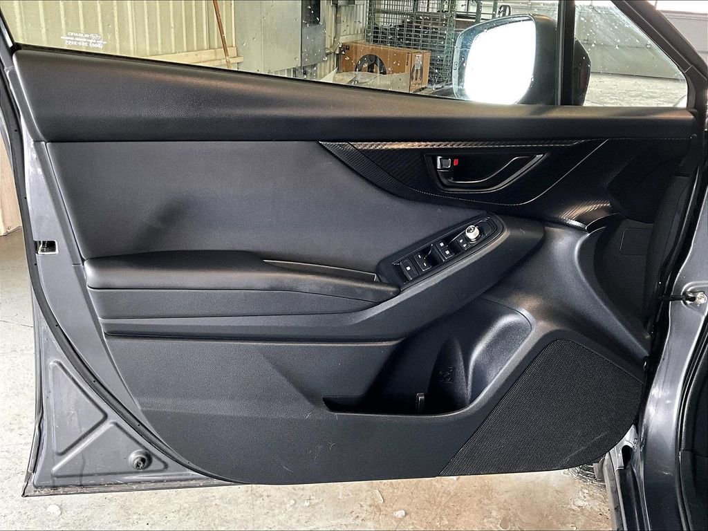 Used 2022 Subaru Crosstrek 2.0i Premium image 9