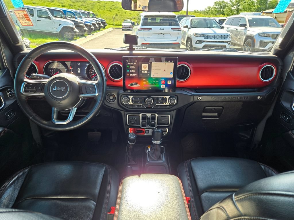 Used 2018 Jeep Wrangler Unlimited Rubicon w/ Dual Top Group AWD/4WD image 16