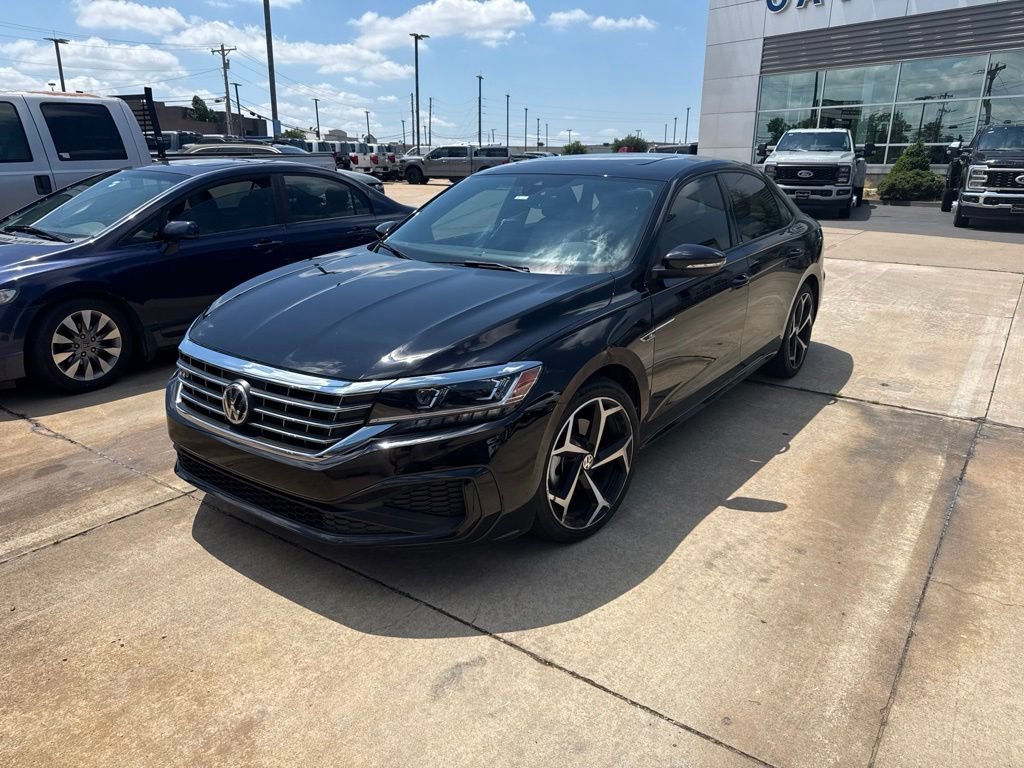 Used 2021 Volkswagen Passat 2.0T R-Line FWD image 3