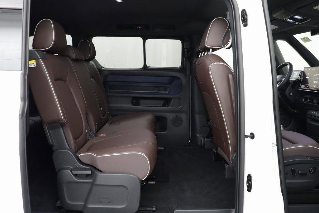 New 2025 Volkswagen ID. Buzz Pro S image 21