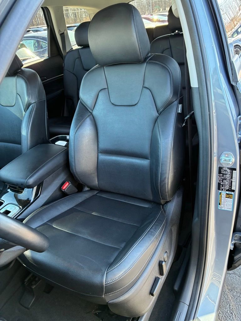 Used 2023 Kia Telluride S image 21