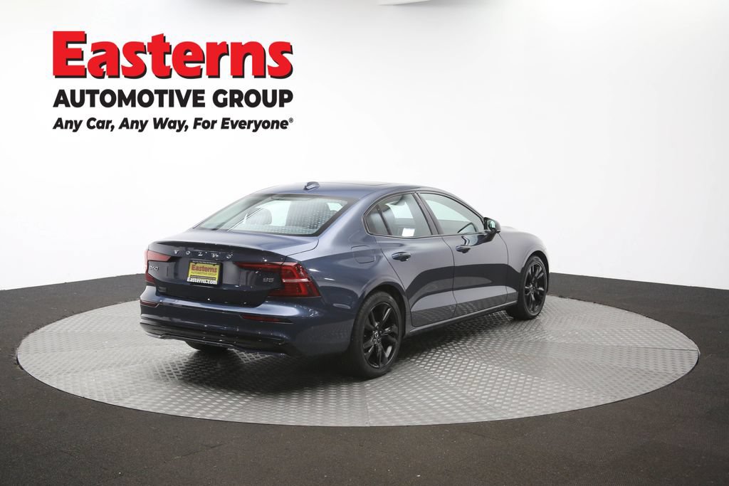 Used 2024 Volvo S60 B5 Core FWD image 40