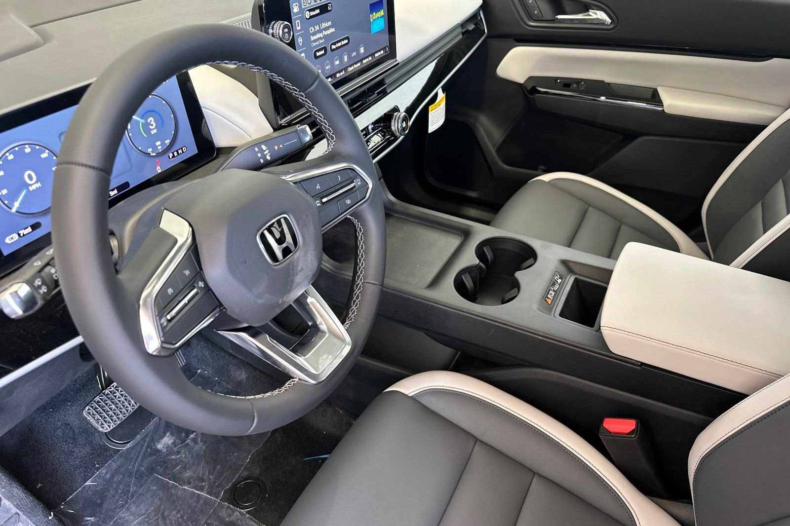 New 2026 Honda Prologue Touring image 10
