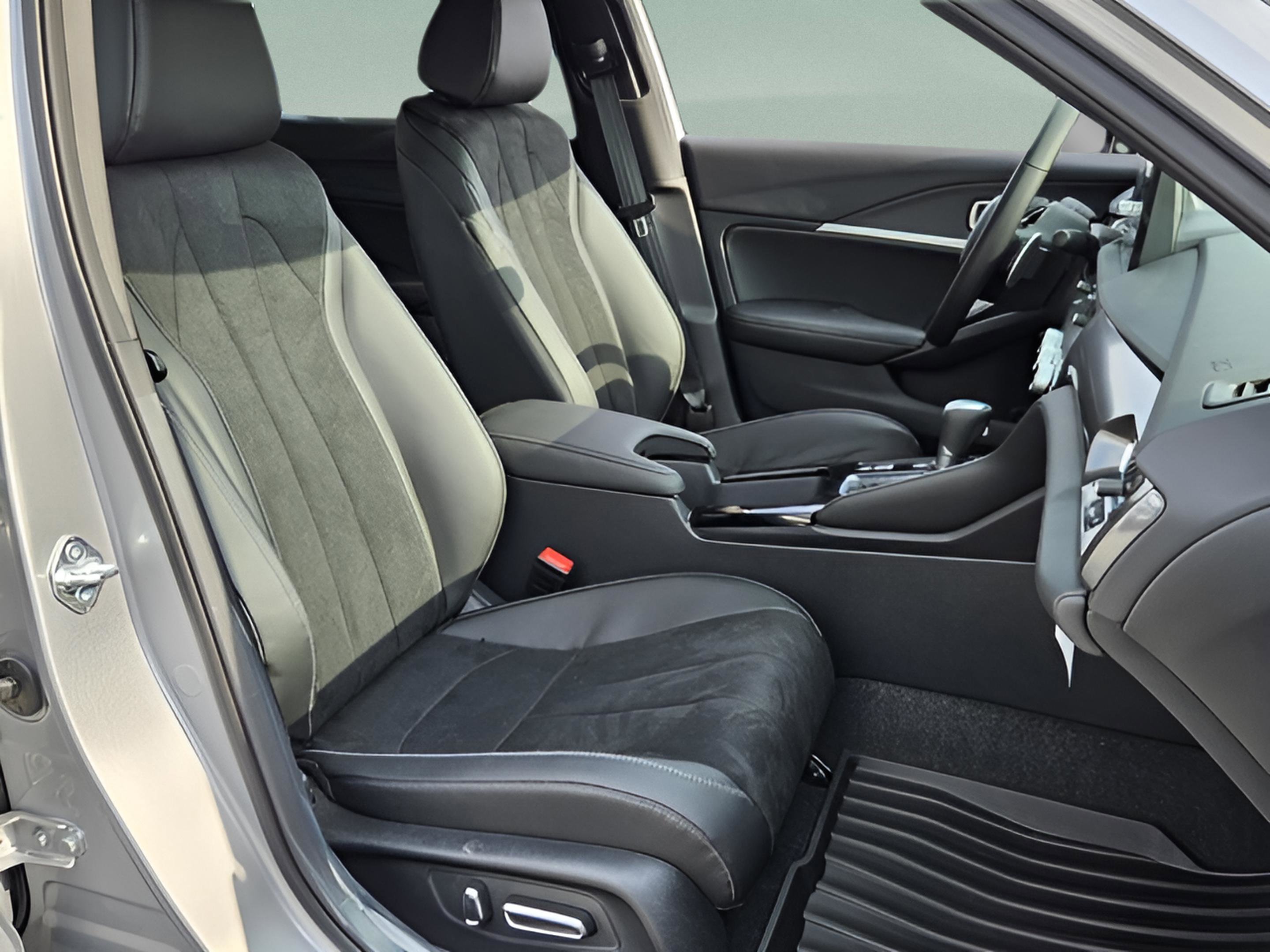 New 2025 Acura Integra A-Spec image 16