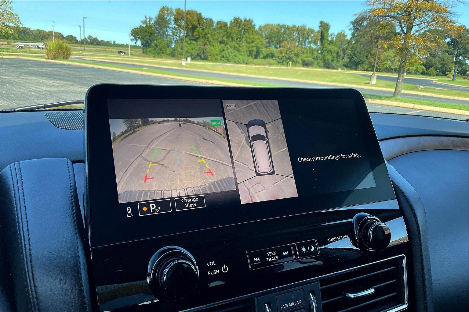 Used 2024 Nissan Armada SL w/ Cargo Package image 26