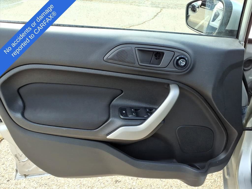 Used 2011 Ford Fiesta SEL image 14