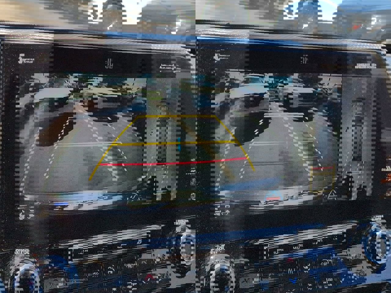 Used 2021 Toyota Highlander Platinum image 19