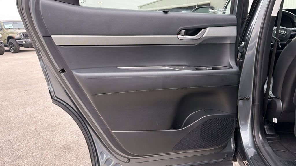 Used 2025 Hyundai Palisade XRT FWD image 23