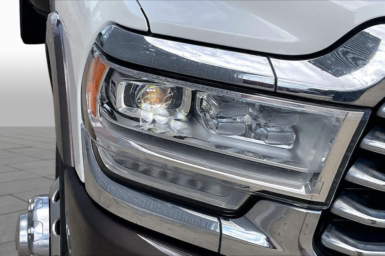 Used 2022 RAM 3500 Limited AWD/4WD image 28