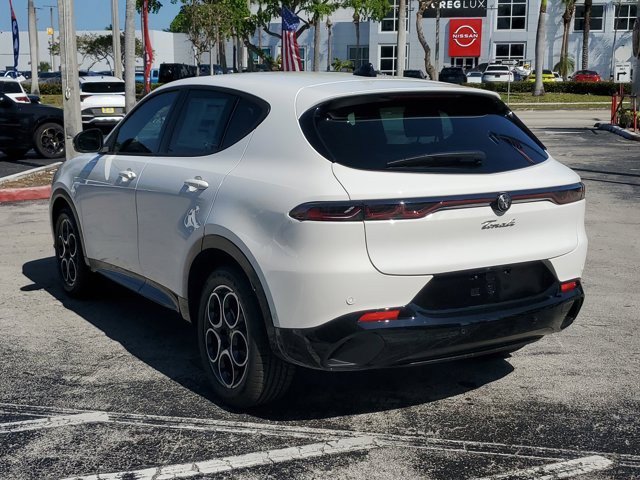 New 2026 Alfa Romeo Tonale Sprint w/ Active Assist Package AWD/4WD image 3