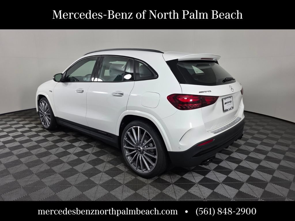 New 2026 Mercedes-Benz GLA 35 AMG 4MATIC image 4
