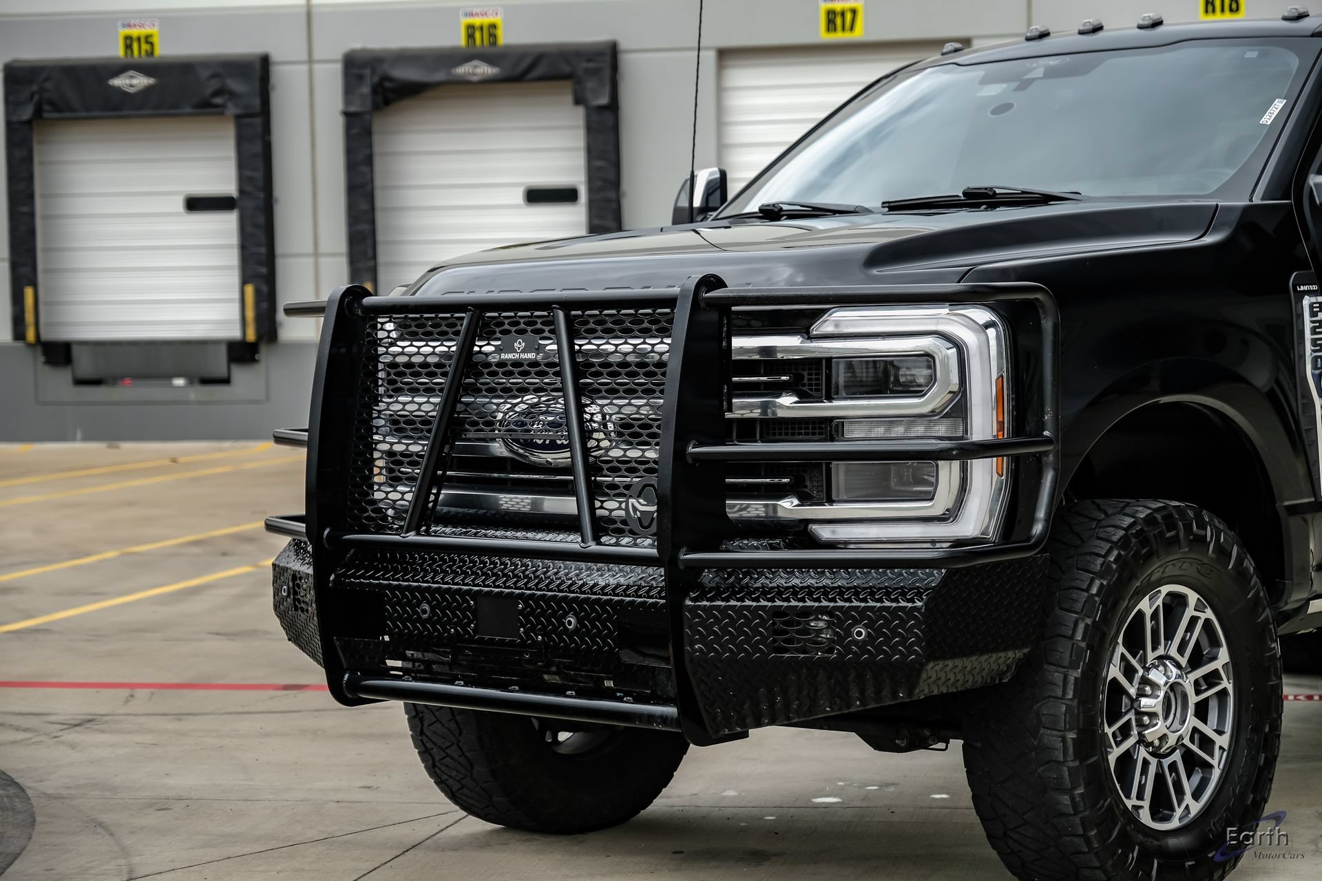 Used 2024 Ford F250 Limited w/ FX4 Off-Road Package AWD/4WD image 31