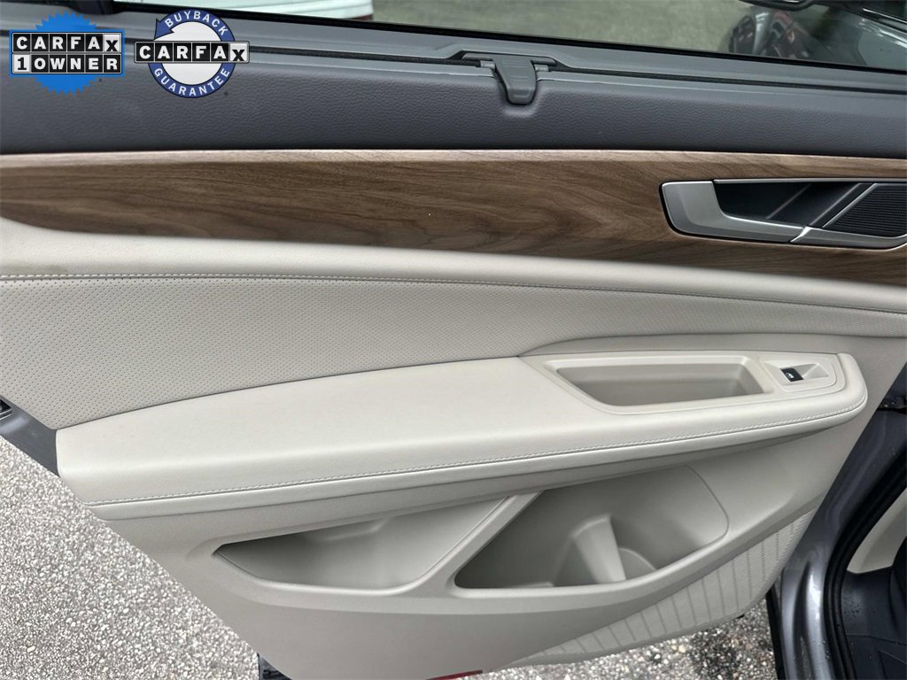 Used 2024 Volkswagen Atlas SE w/ Black Wheel Package image 15