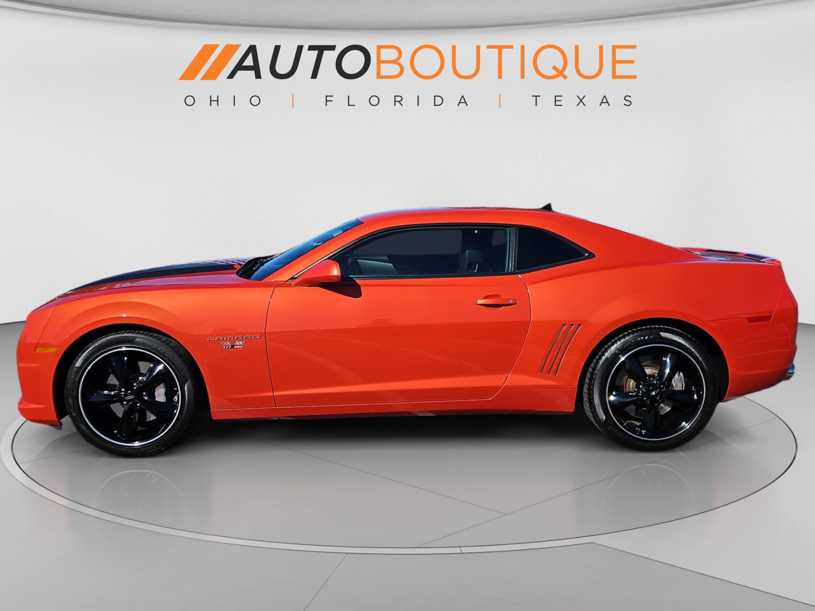 Used 2011 Chevrolet Camaro SS w/ RS Package RWD image 2