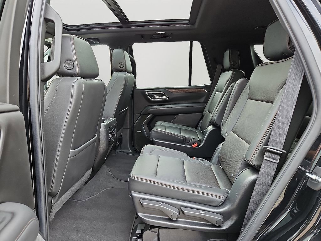 Used 2022 Chevrolet Tahoe High Country w/ Premium Package image 8