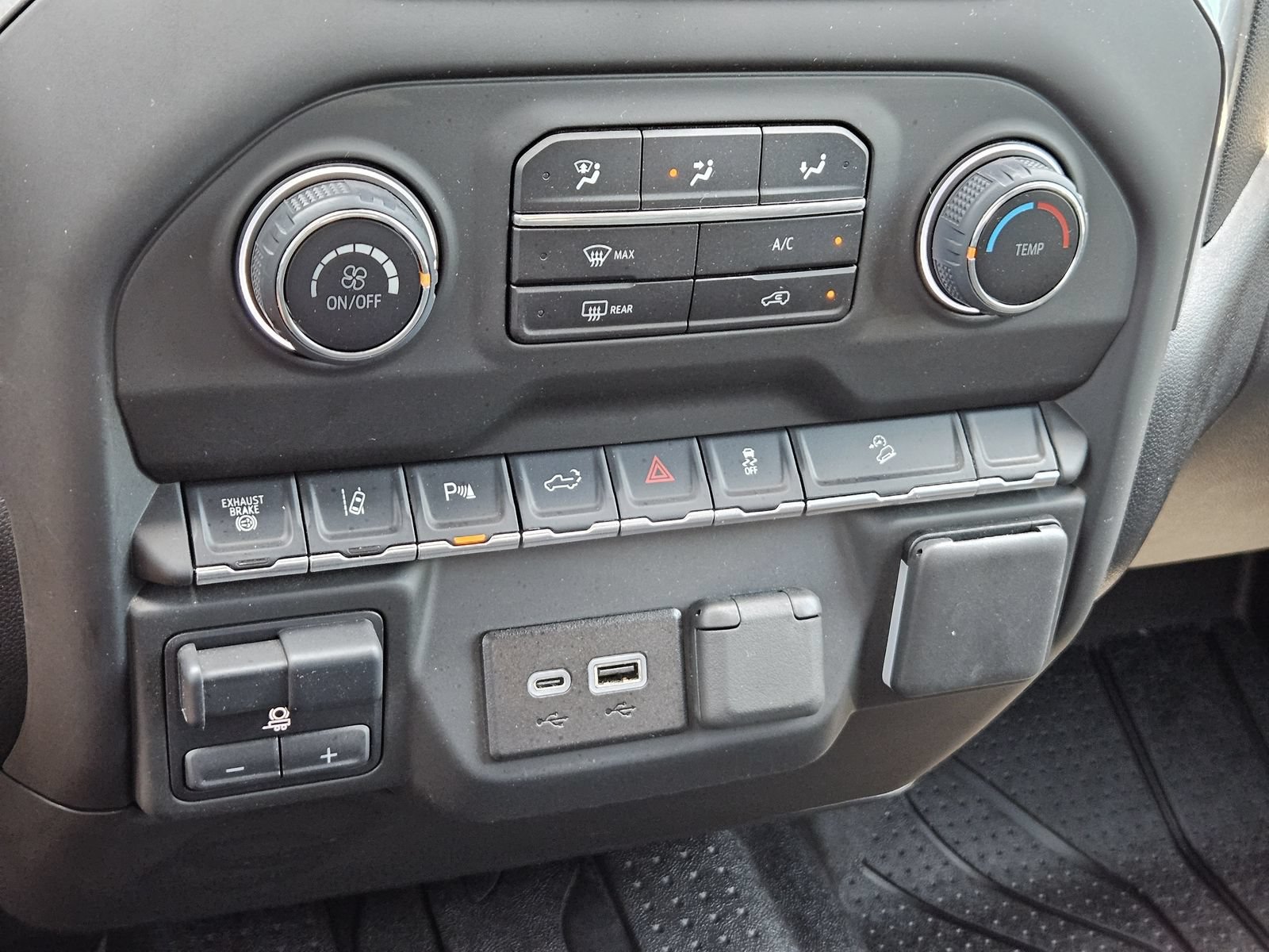 Certified 2025 Chevrolet Silverado 2500 Custom w/ Custom Value Package AWD/4WD image 26