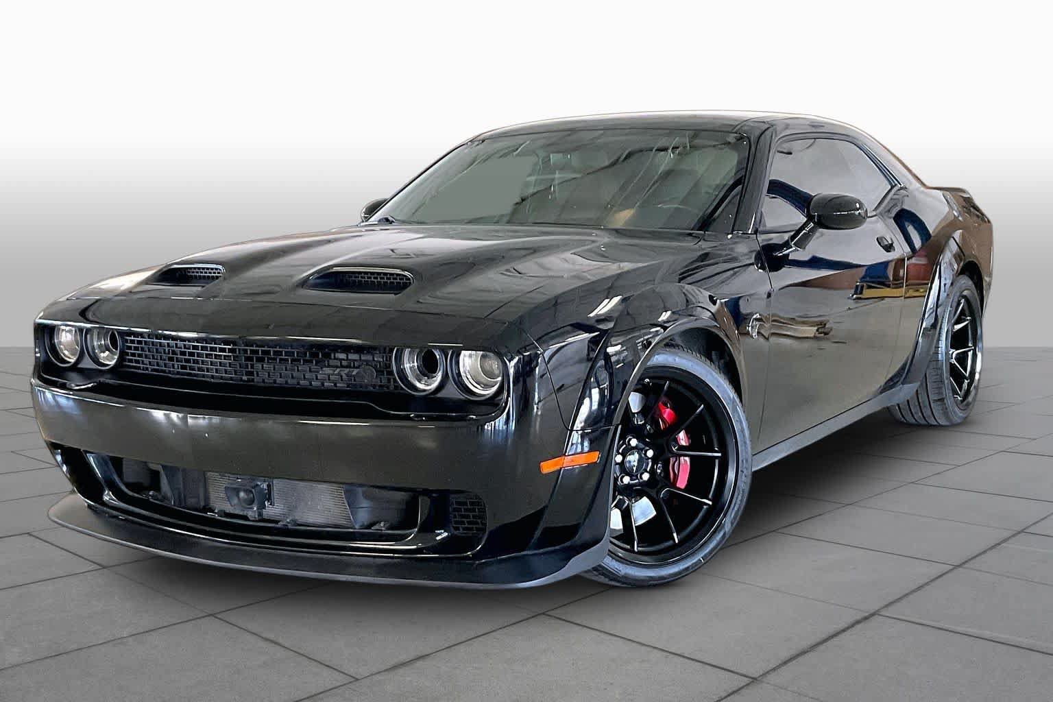 Used 2023 Dodge Challenger SRT Hellcat RWD image 2