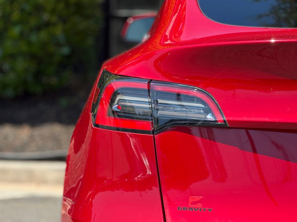 Used 2021 Tesla Model Y Long Range AWD/4WD image 15