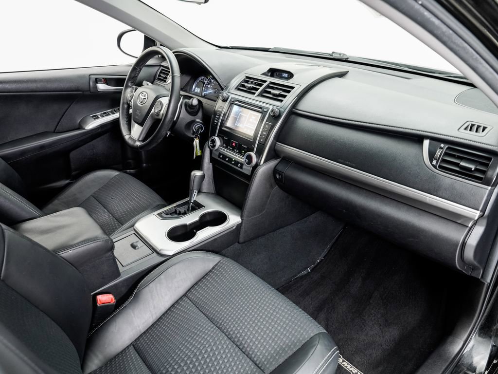 Used 2012 Toyota Camry SE image 20