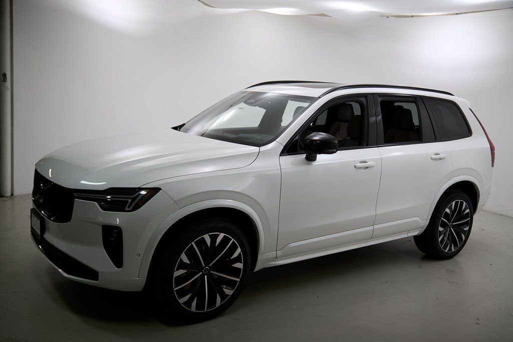 New 2026 Volvo XC90 B6 Ultra w/ Lounge Package image 6