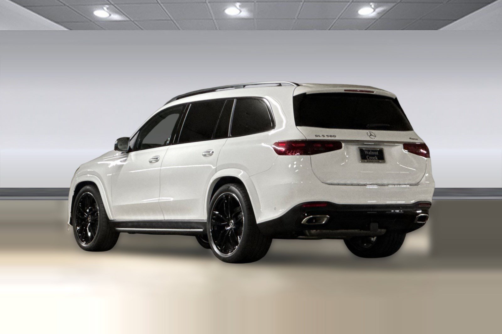 New 2026 Mercedes-Benz GLS 580 4MATIC image 3