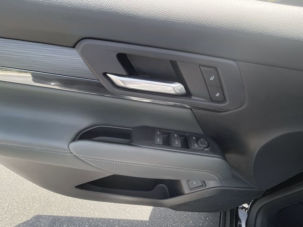 New 2026 GMC Terrain AT4 w/ LPO, Floor Liner Package image 28