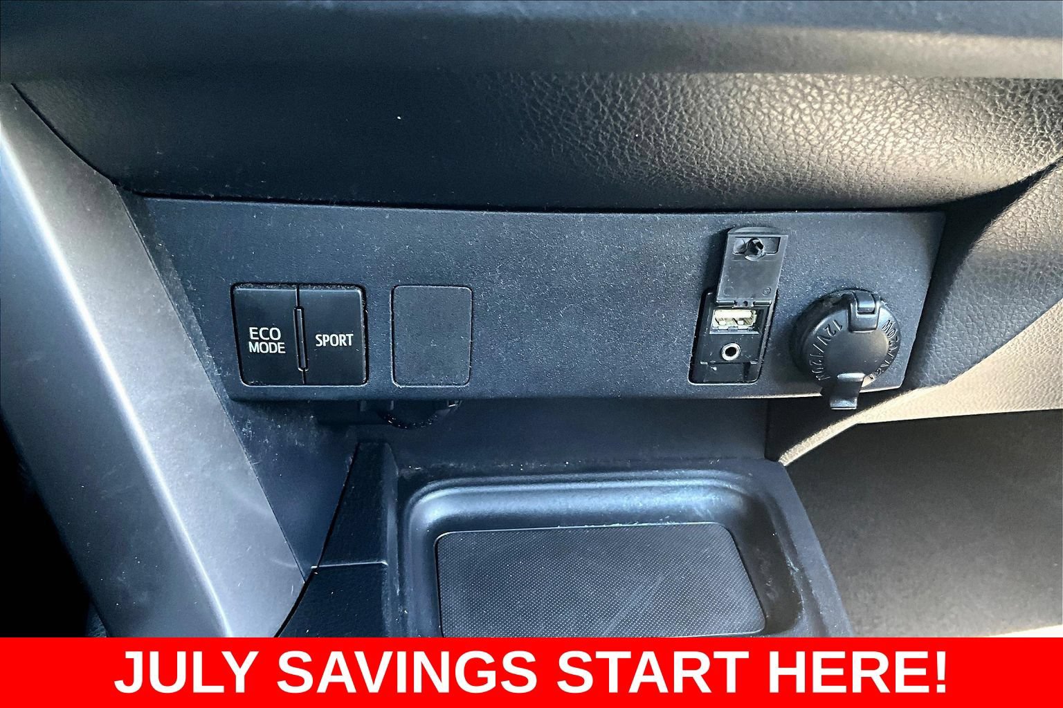 Used 2018 Toyota RAV4 LE w/ All Weather Liner Package AWD/4WD image 19