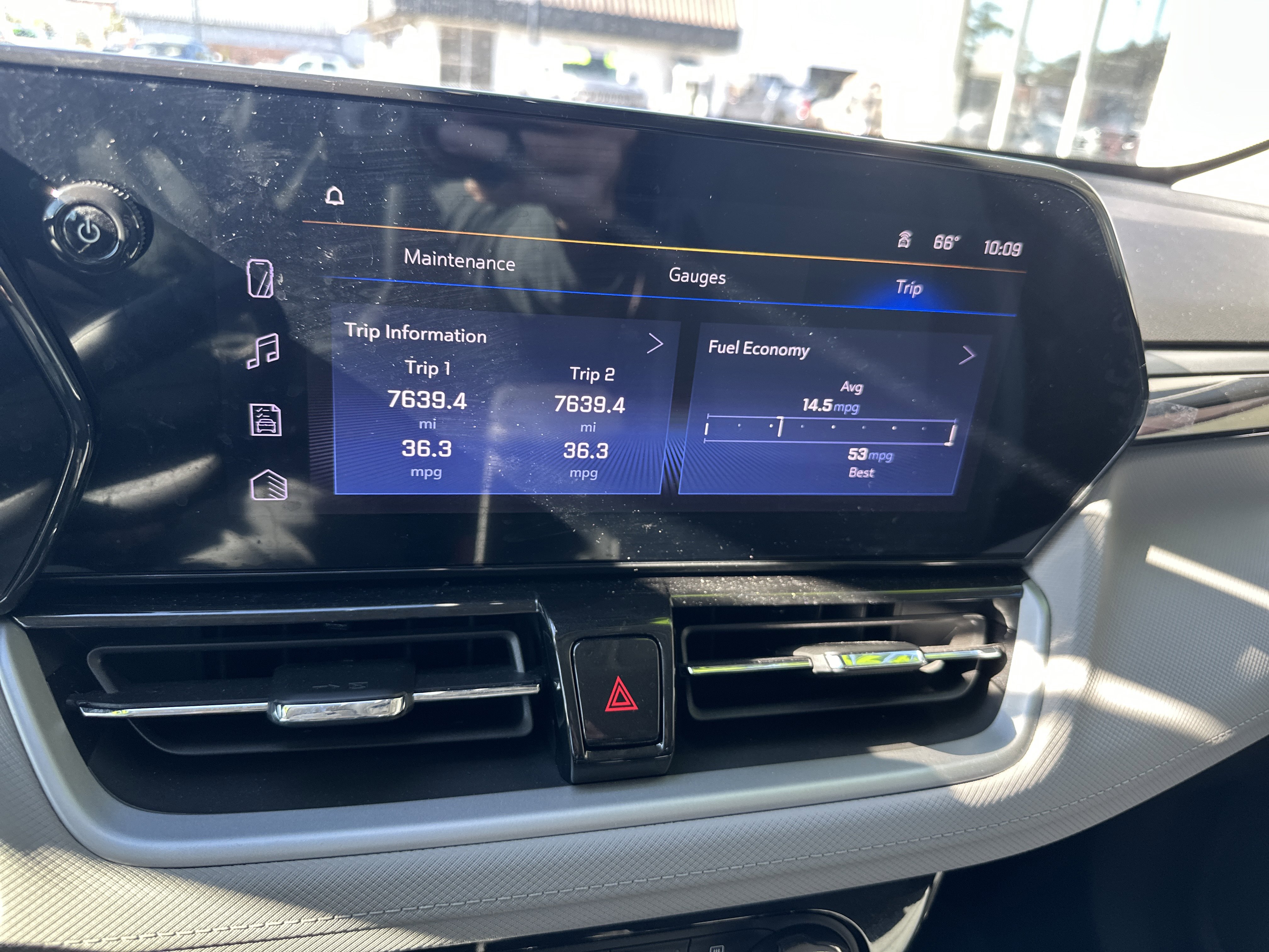 Used 2025 Chevrolet TrailBlazer LT w/ Convenience Package image 17