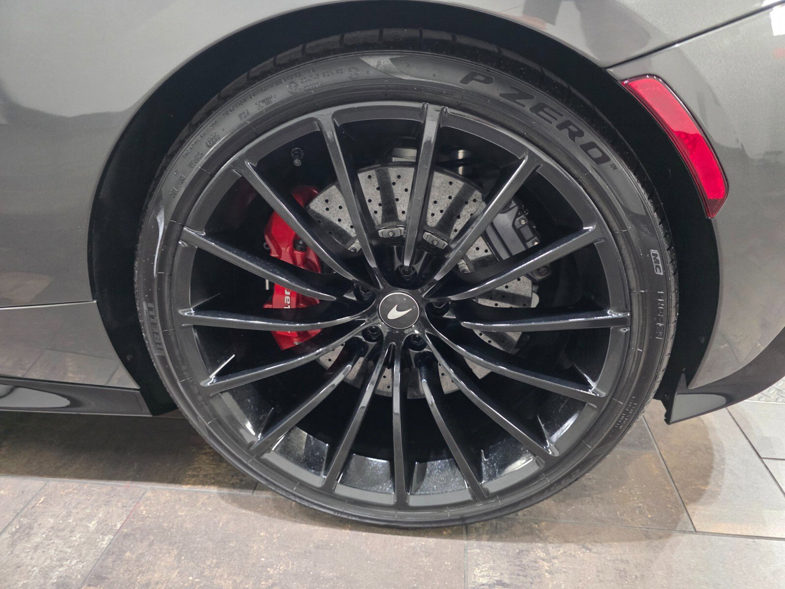 Used 2022 McLaren GT image 21