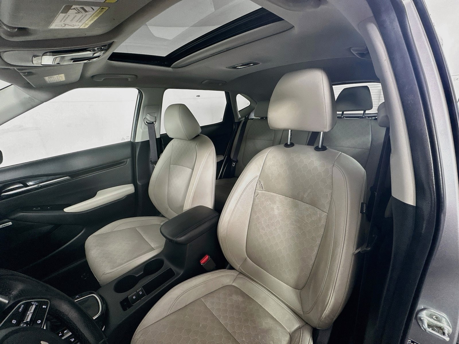 Used 2022 Kia Seltos SX w/ Sunroof Package AWD/4WD image 22