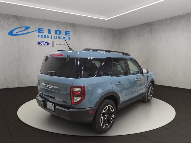 Used 2023 Ford Bronco Sport Outer Banks w/ Tech Package image 8