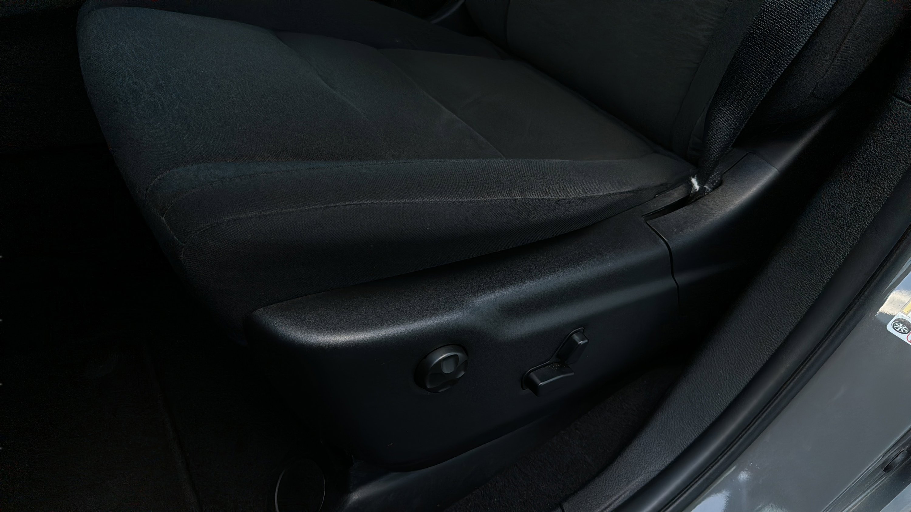 Used 2025 Dodge Durango GT AWD/4WD image 25
