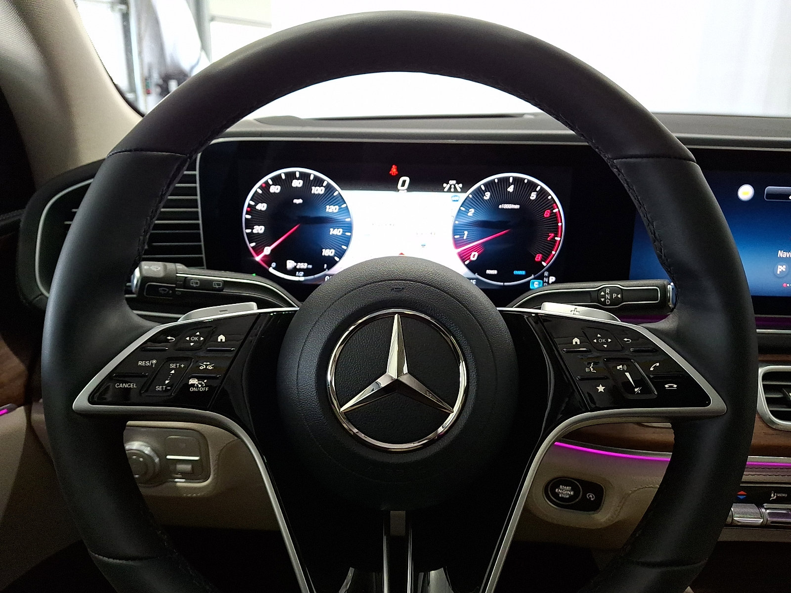 Used 2025 Mercedes-Benz GLE 450 4MATIC image 19