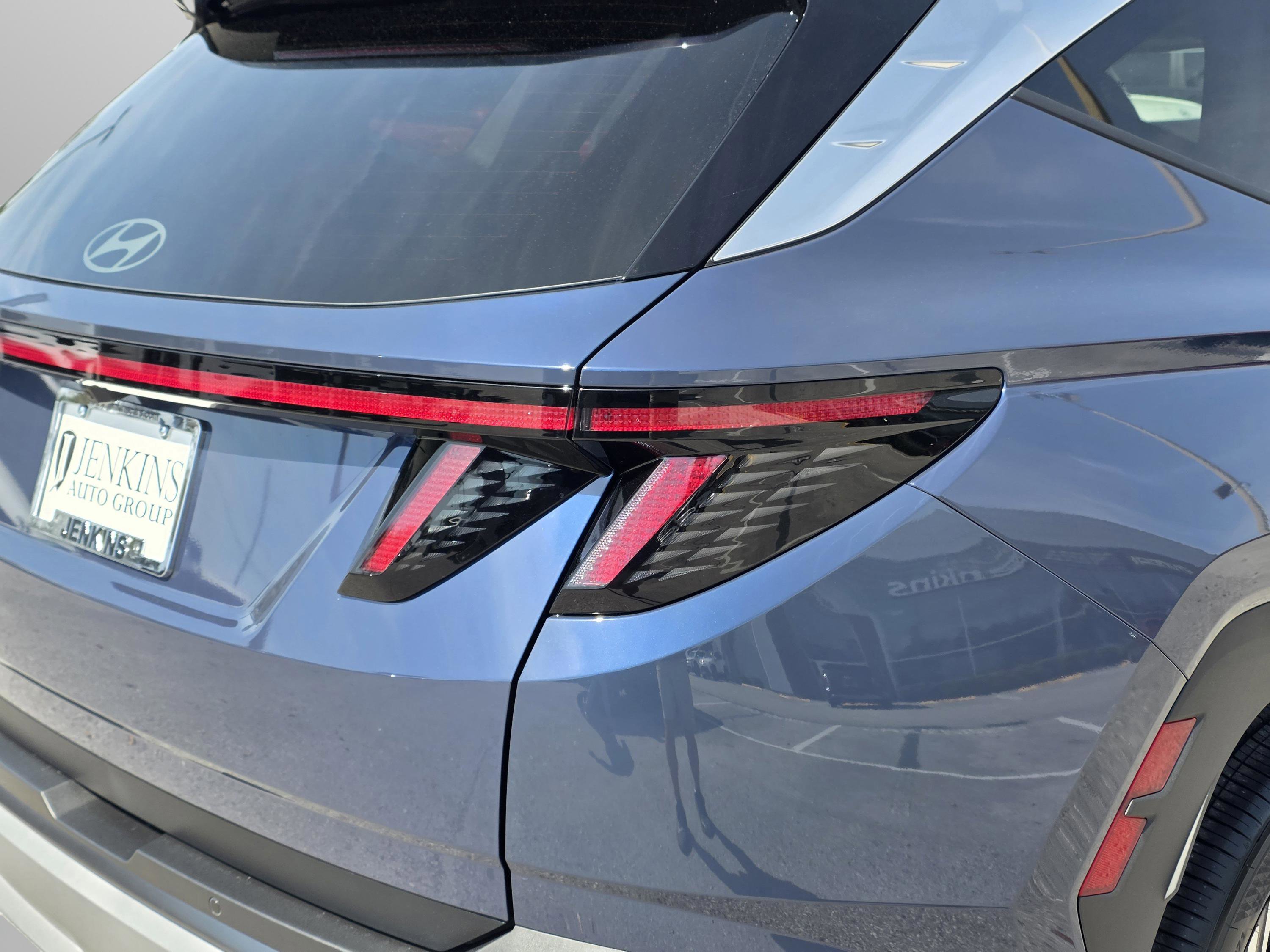 New 2026 Hyundai Tucson Limited image 18