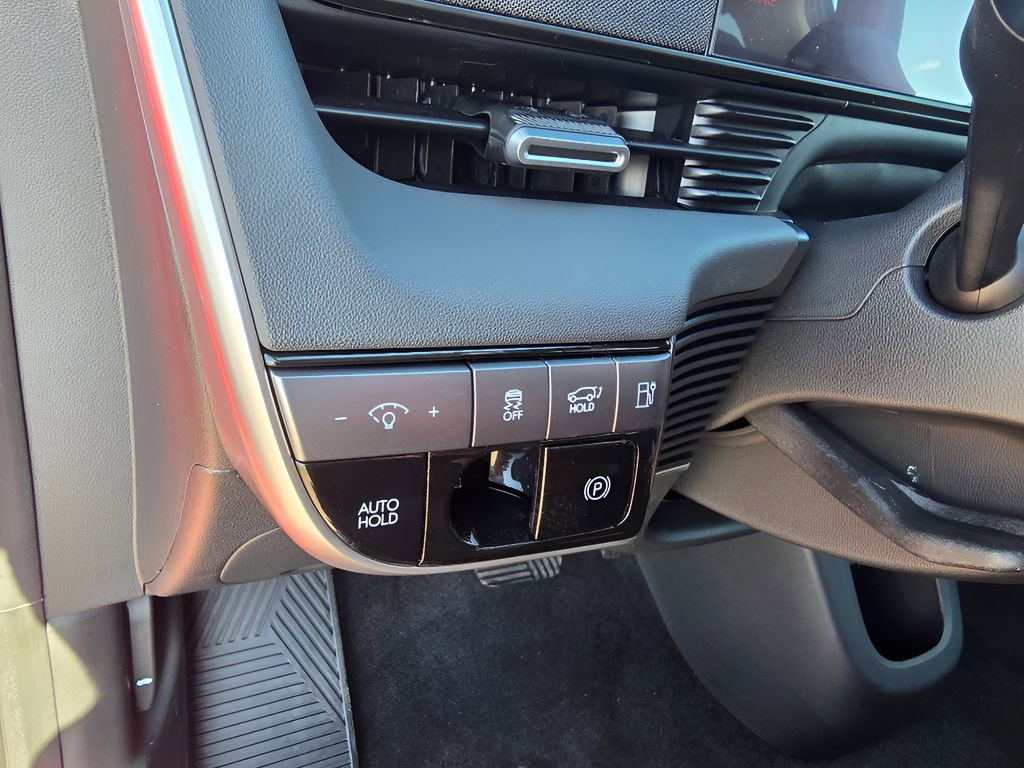 New 2026 Hyundai Ioniq 5 SEL image 18