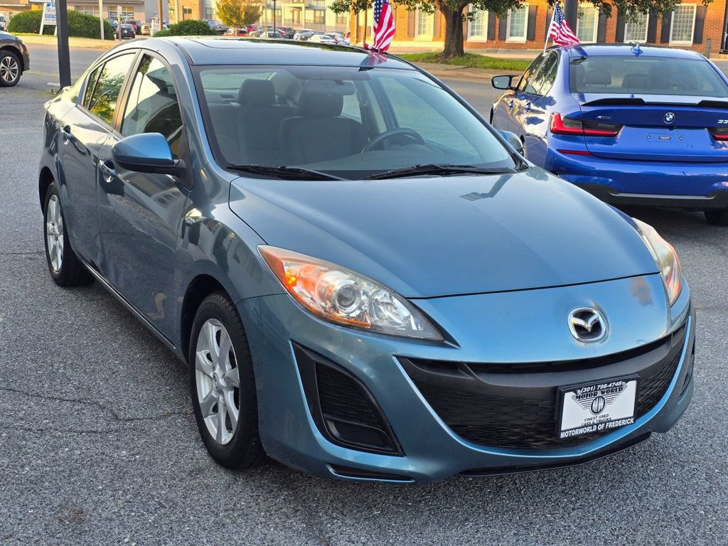 Used 2011 MAZDA MAZDA3 i Touring FWD image 3