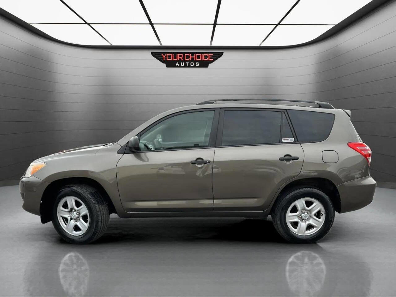 Used 2012 Toyota RAV4 4WD image 2