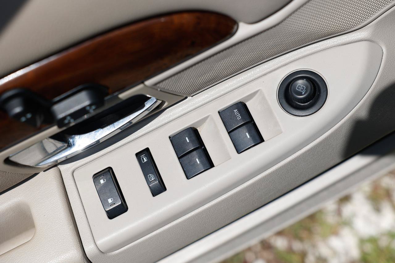 Used 2009 Mercury Grand Marquis LS RWD image 34