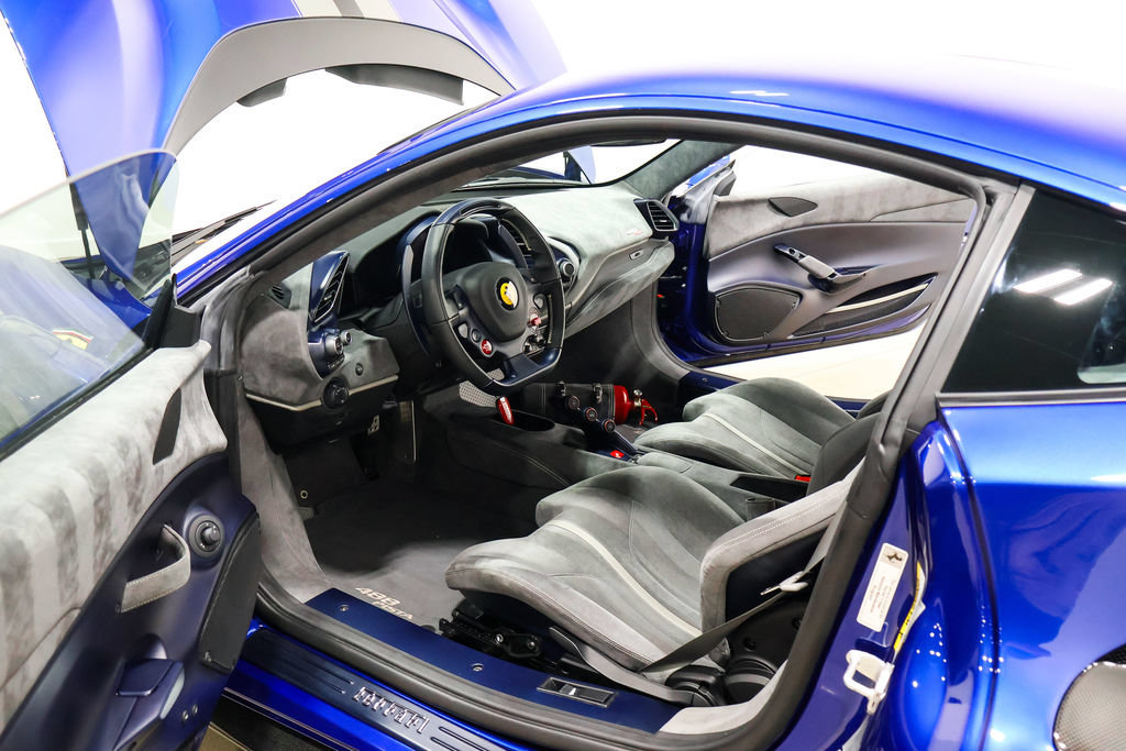 Used 2020 Ferrari 488 Pista Coupe RWD image 28