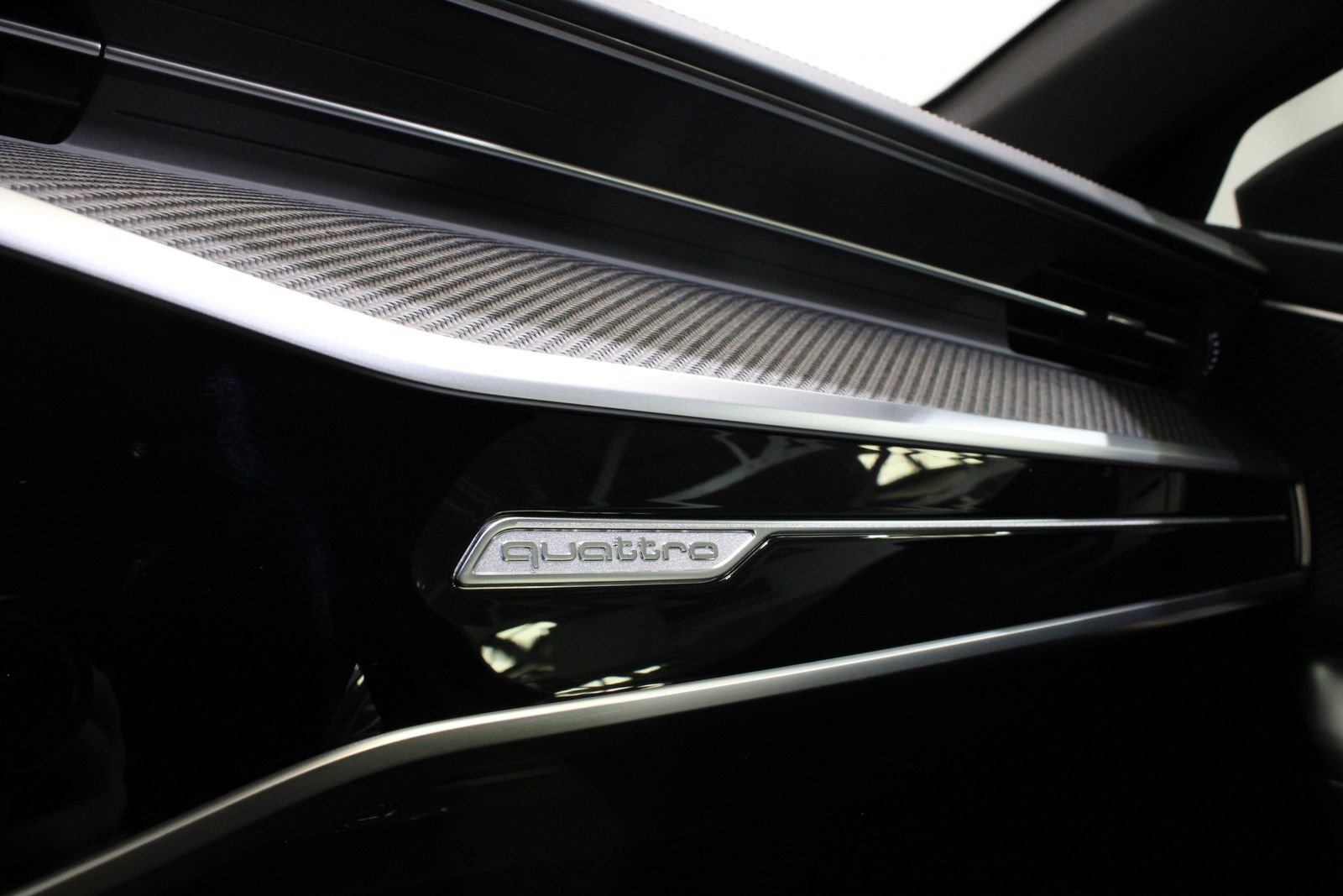 Used 2025 Audi RS 6 performance AWD/4WD image 44