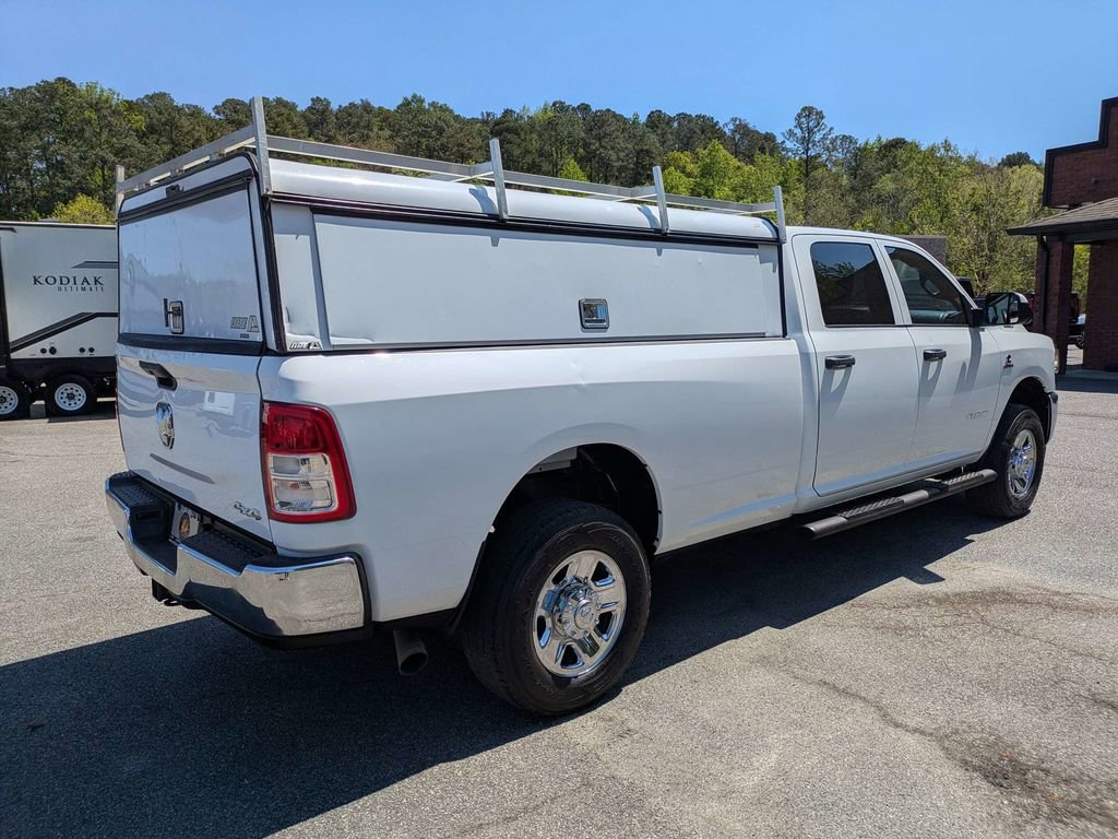 Used 2022 RAM 3500 Tradesman w/ Chrome Appearance Group AWD/4WD image 4