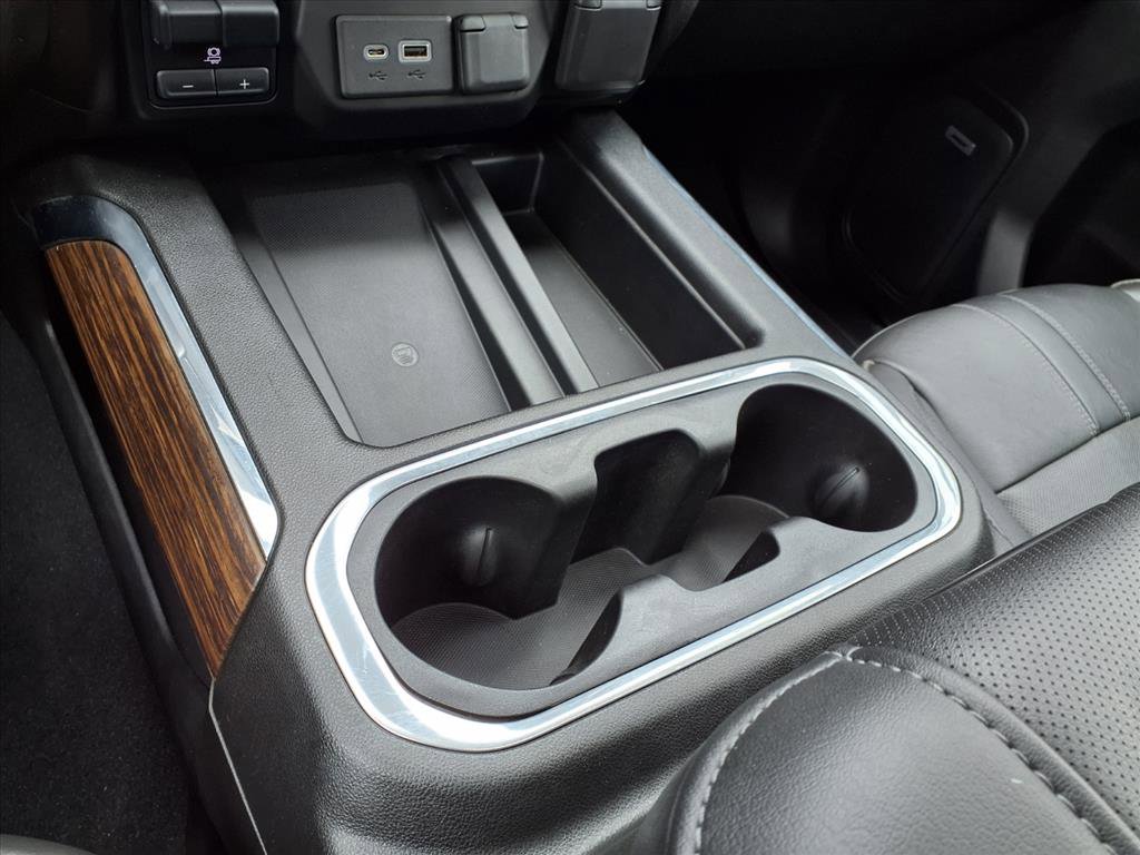 Used 2020 Chevrolet Silverado 2500 High Country w/ Z71 Off-Road Package image 24